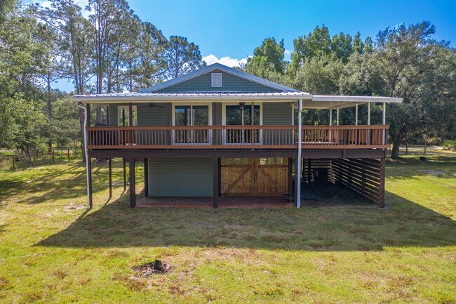 Building Photo - Serene 3-Bedroom Home on 1 Acre Lot