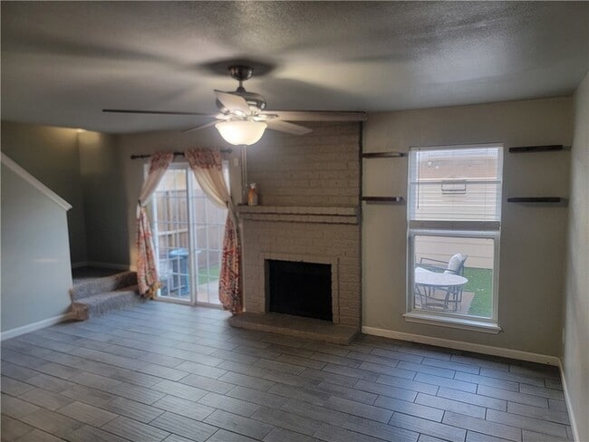 Building Photo - 7252 Mansions Dr
