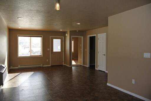 Building Photo - 519 3rd St NW