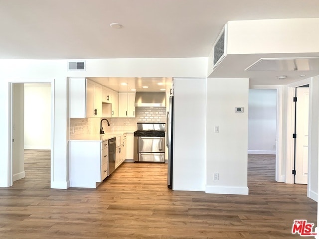 Building Photo - 1227 Granville Ave