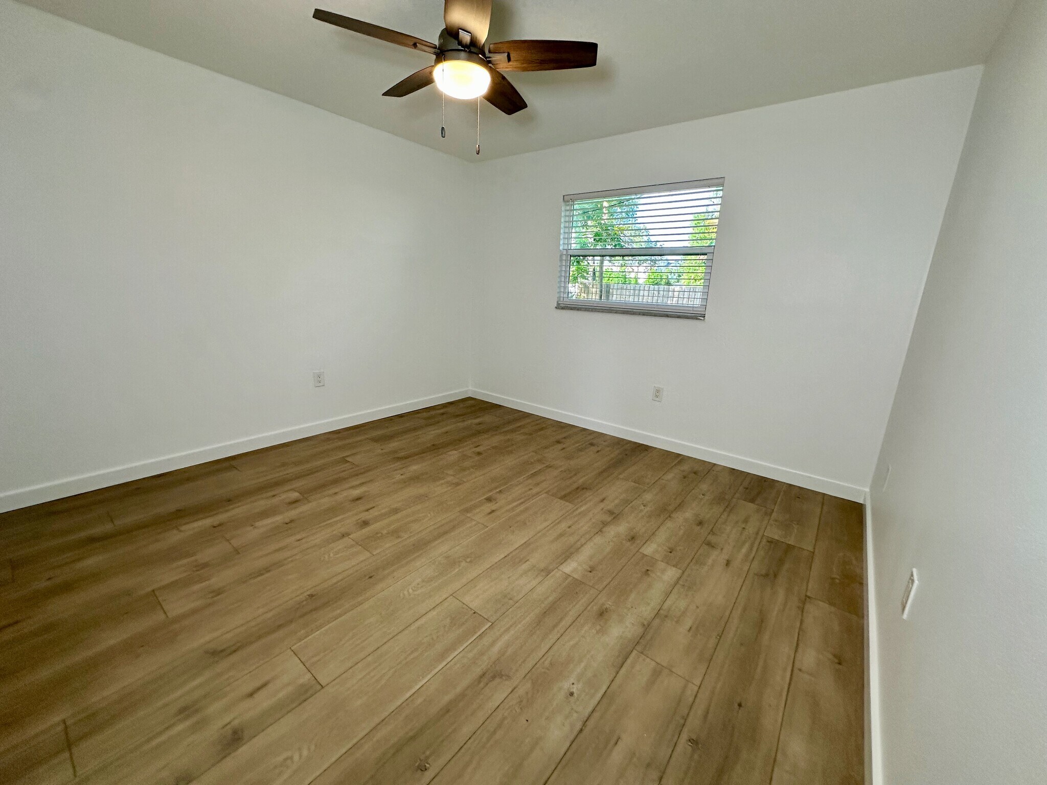 Master Bedroom - 652 37th St N