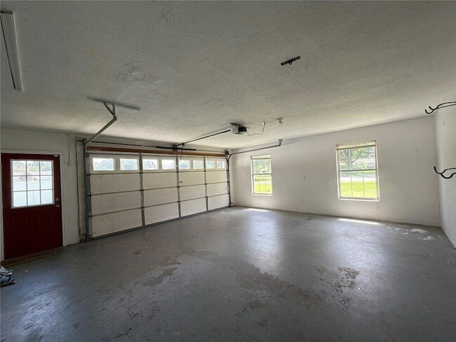 Building Photo - 10024 SW 73rd Terrace