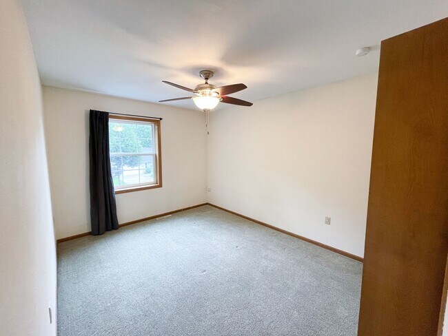 Building Photo - 2820 Warner Ln