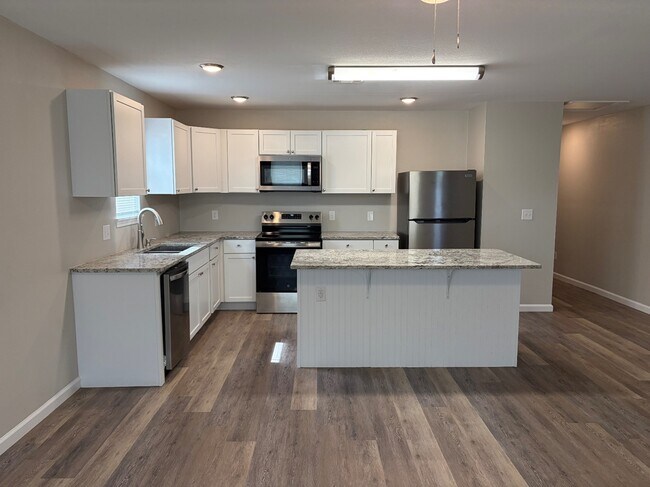 Building Photo - 4116 W 56th Pl