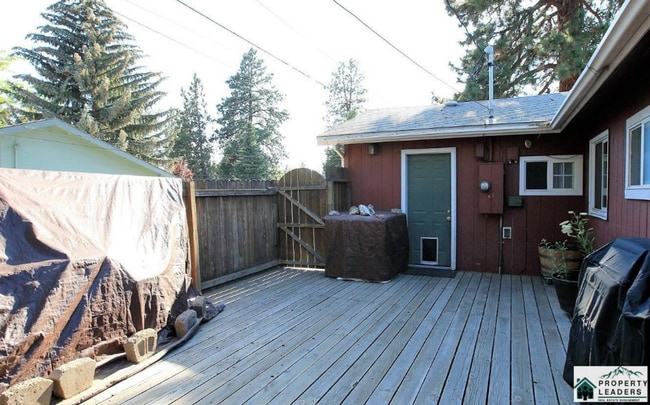 Building Photo - Charming 3-Bedroom Home Across from Orchard Park