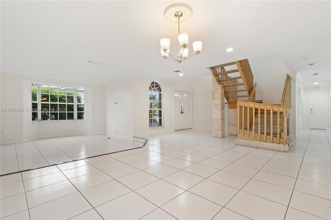 Building Photo - 8820 SW 57th St