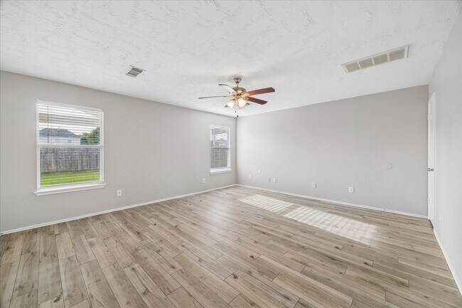 Building Photo - 21211 Grand Linden Ct