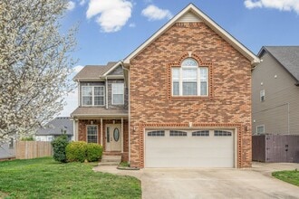 Building Photo - Beautiful, Large Home Close to Ft. Campbell and I24