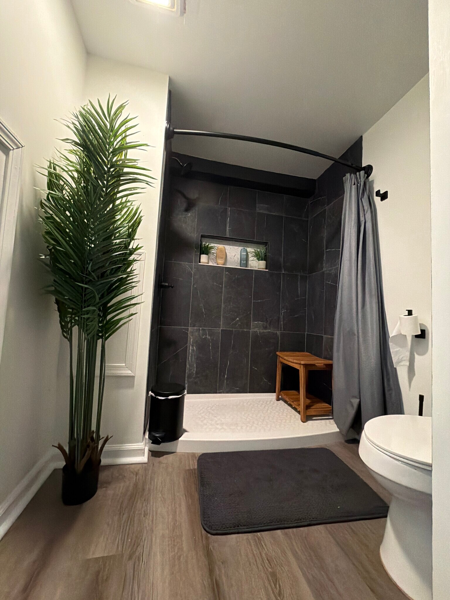 Building Photo - 1305 Ashbourne Dr