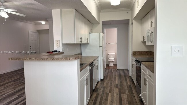 Building Photo - 160 SW 117th Terrace