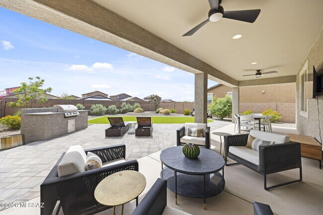 Building Photo - 10599 W Walker Brown Dr