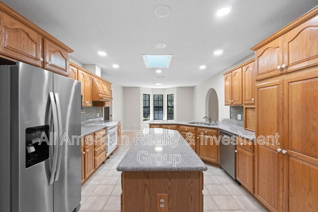 Building Photo - 661 St Lucia Cove