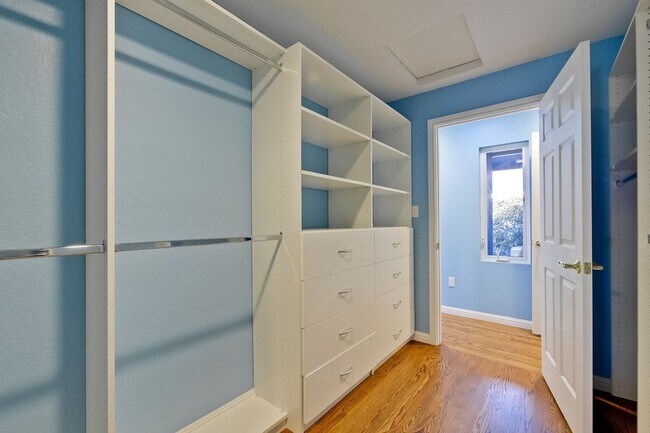 Building Photo - Wow! What a Great Home! Available Soon!