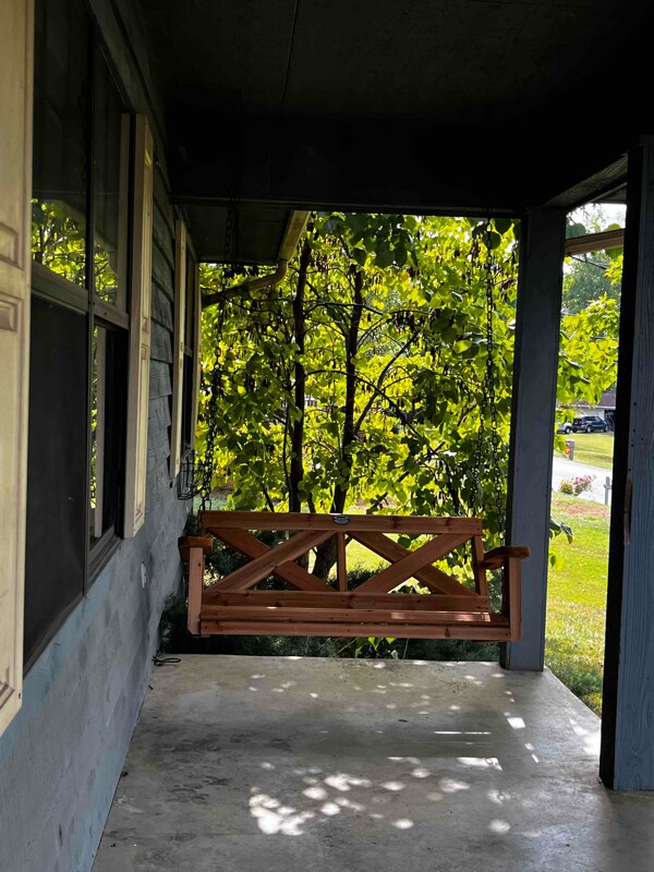 Building Photo - 208 Mount David Dr