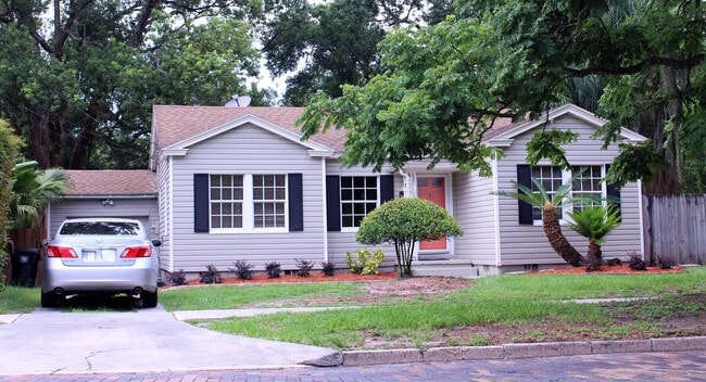 Primary Photo - 1411 E Kaley St