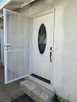 Building Photo - 10516 Jardine Ave