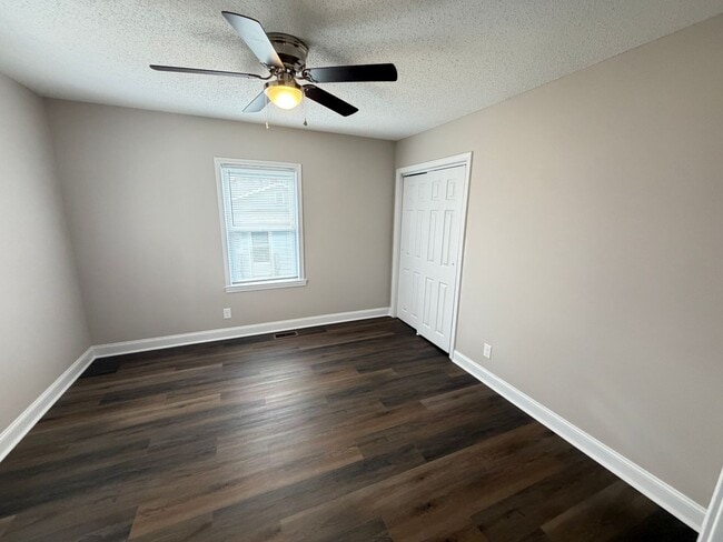 Building Photo - Charming Updated Home Minutes from Downtown Kannapolis