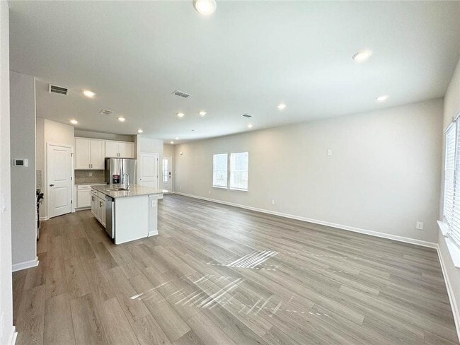 Building Photo - 4264 Holland Grv Rd