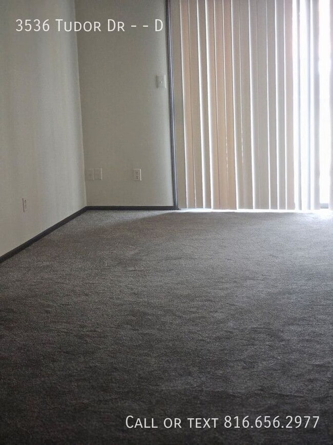 Building Photo - 3536 Tudor Dr