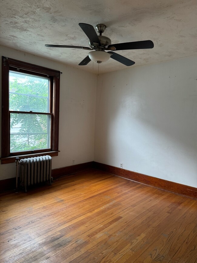 Building Photo - 1401 Mather Ave