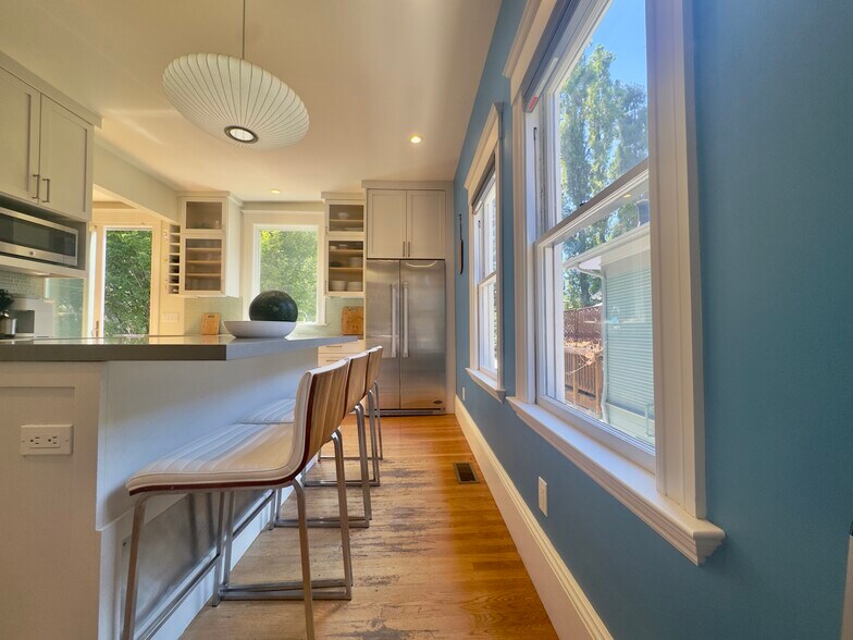 Building Photo - 538 Chetwood St