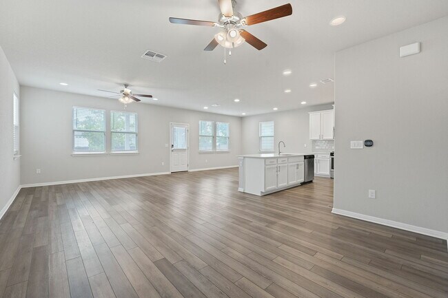 Building Photo - 1213 Devon Stetson Pl