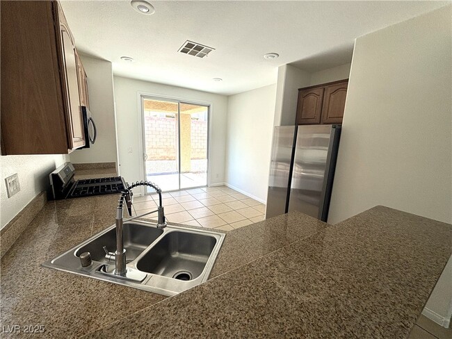 Building Photo - 11681 Splendor View Dr