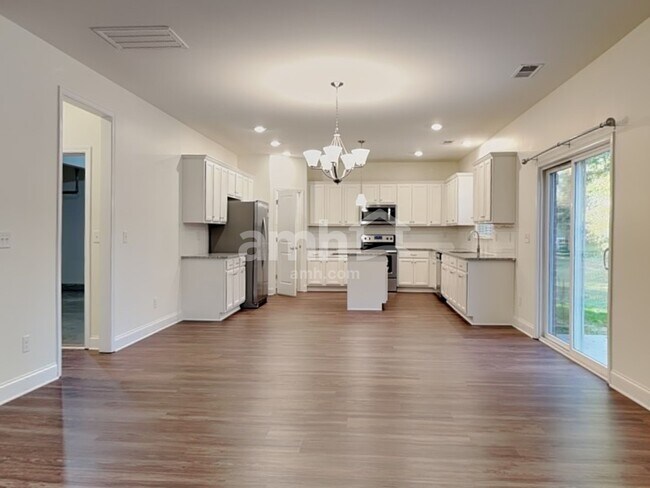 Building Photo - 3920 Riceland Pl