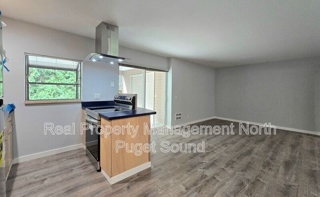 Building Photo - 19711 41st Ave NE