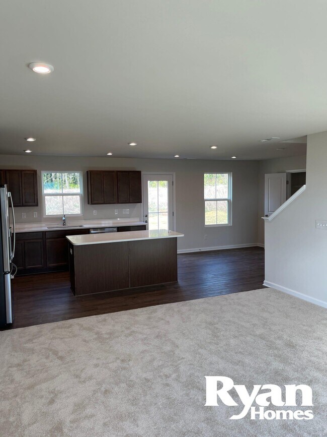 Building Photo - 235 Sir Barton Ct