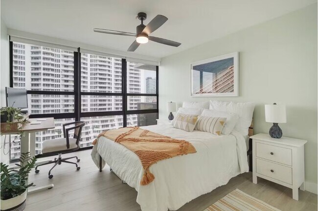 Guest bedroom - 600 NE 36th St