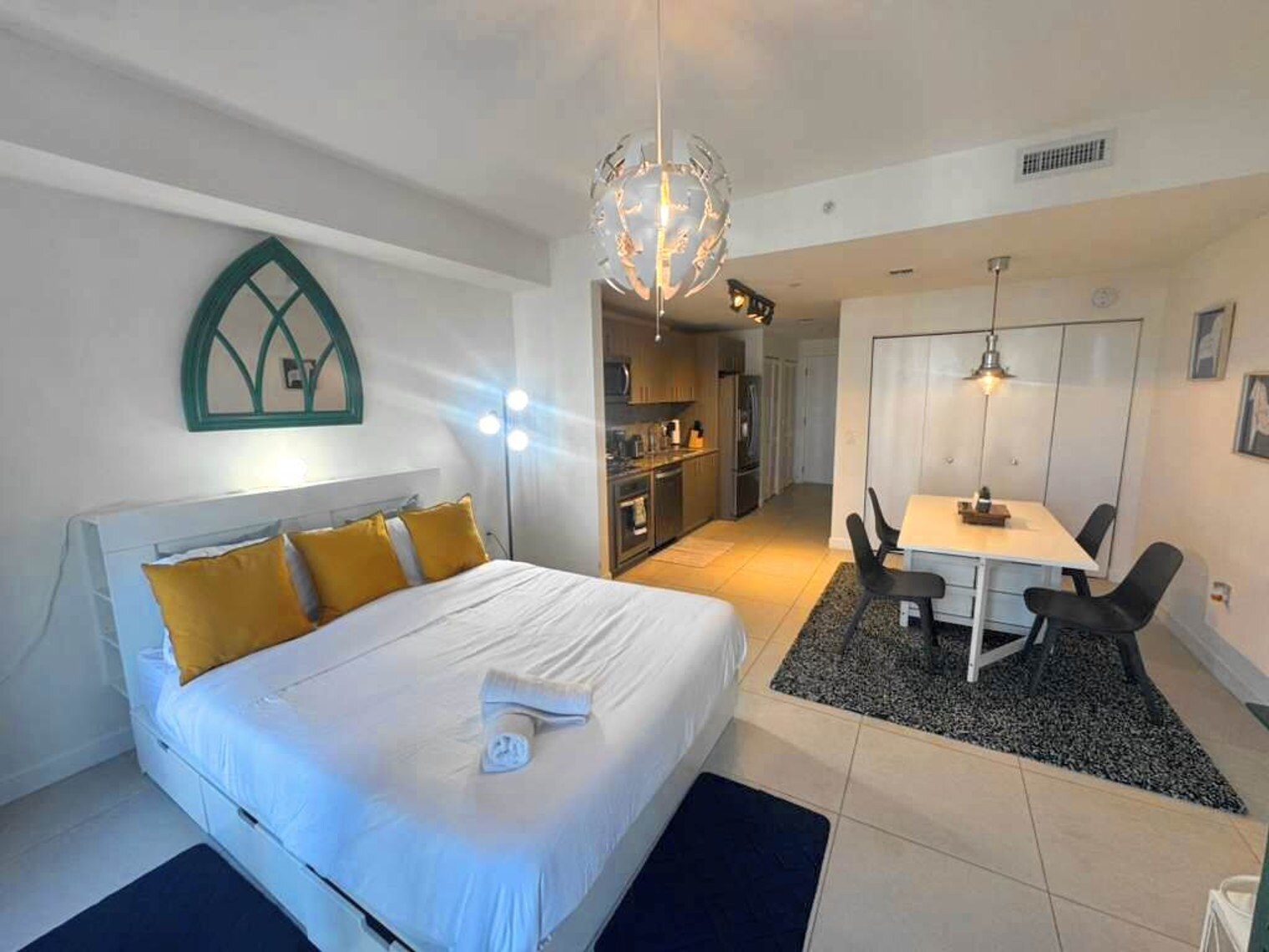 Building Photo - 5350 NW 84th Ave