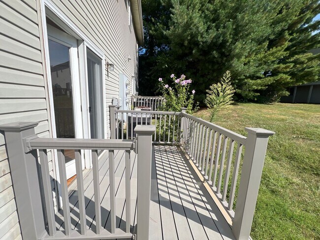 Building Photo - 2 Bedroom Condo! Available AUGUST 2026!  Monthly Rent $1,650