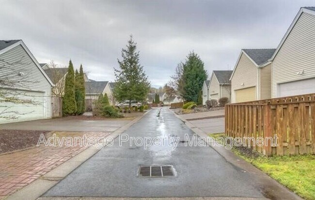 Building Photo - 6244 SW Arbor Grove Dr