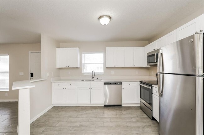 Building Photo - 146 Hidden Lk Lp