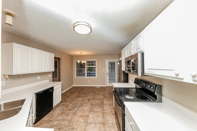 Building Photo - 524 Legacy Park Dr