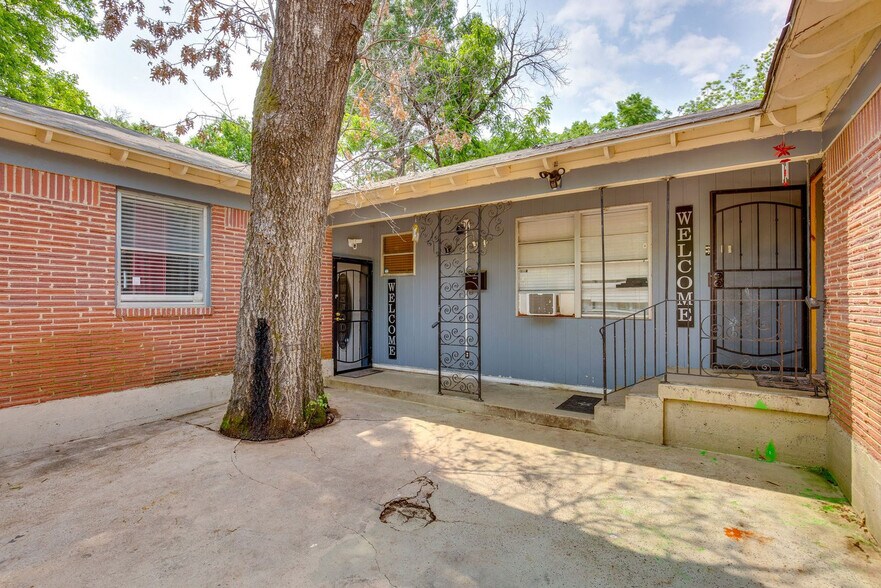 Building Photo - 7244 Piedmont Dr