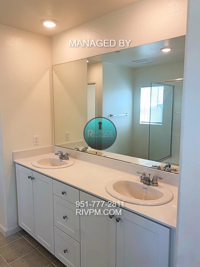 Building Photo - REMARKABLE RENTAL OPPORTUNITY IN SAN JACIN...