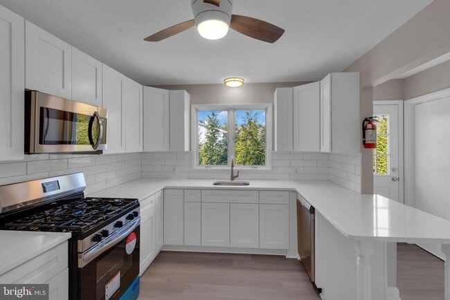 Building Photo - 370 NJ-156