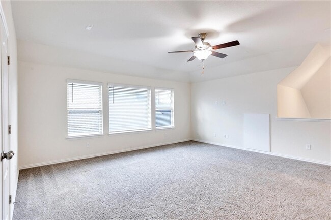 Building Photo - 6533 Leonardo Cove