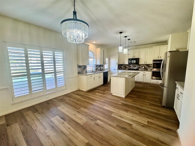 Building Photo - 3602 Garrettsville Dr