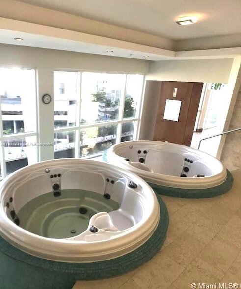 Building Photo - 31 SE 5th St