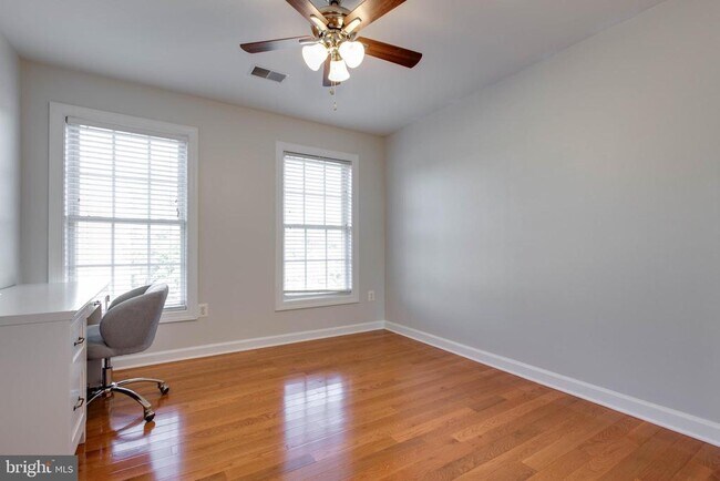 Building Photo - 1506 Penzance Way