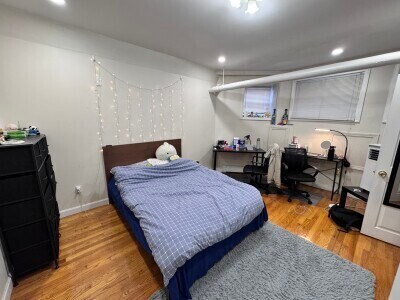 Building Photo - 24 Euston St