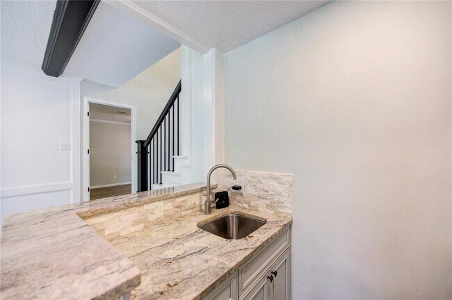 Building Photo - 4927 Kenlake Grove Dr