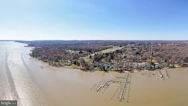 Building Photo - 26 Park Ln