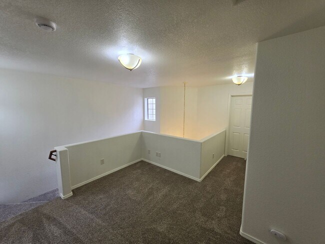 Building Photo - 6452 N Conrad Ln