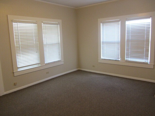 Building Photo - 3002 Montgomery Rd