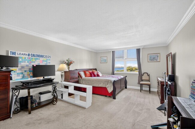 Building Photo - 3450 S Ocean Blvd