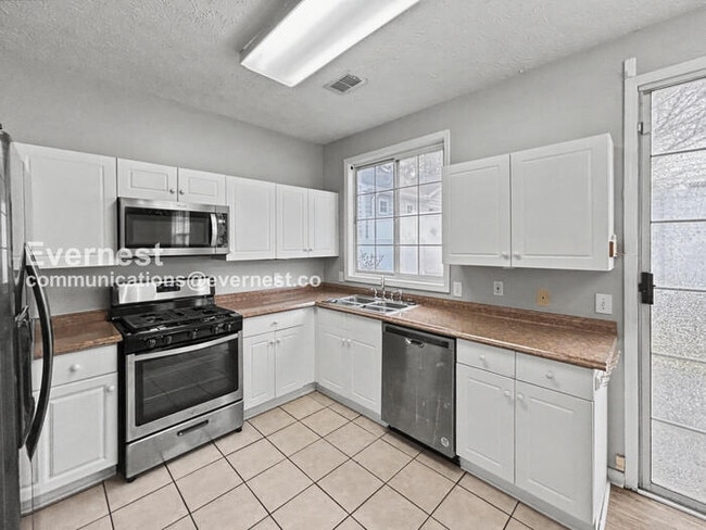 Building Photo - 151 Windcroft Cir NW